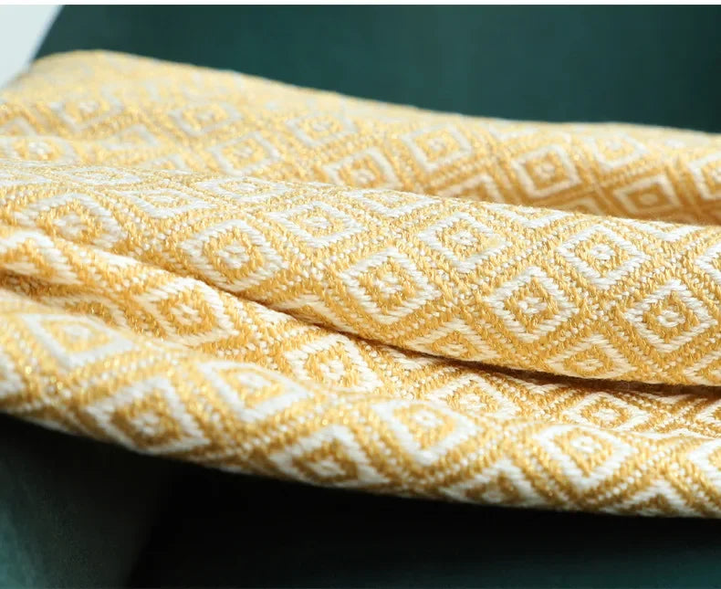 Manta dorada de punto DecorBites™: Funda de sofá y colcha lujosamente suaves