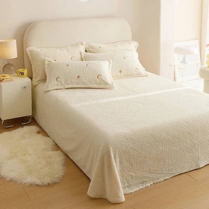 DecorBites™ Berber Fleece Star Bear Embroidery Bedding Set - Cream White, Winter Home Textiles