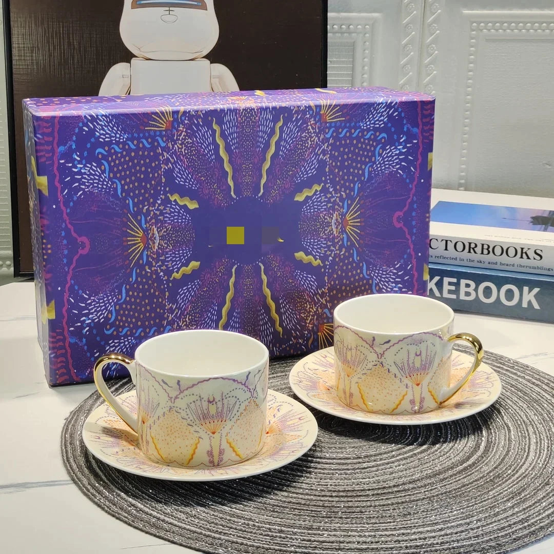 Juego de tazas de café y té DecorBites™ de porcelana fina con platillo, vajilla para té y plato de postre.