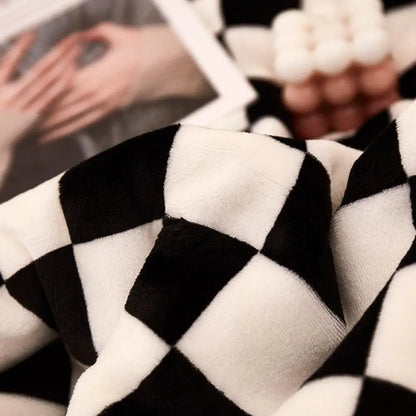 Decobites Checkerboard Lamb Fleece Blanket: Soft & Stylish Printed Cover Collection