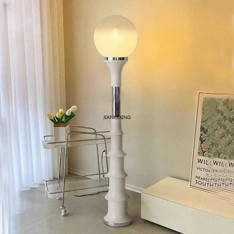Decorbites™ Bunte Retro-LED-Stehlampe für Schlafzimmer und Kinderlernzimmer