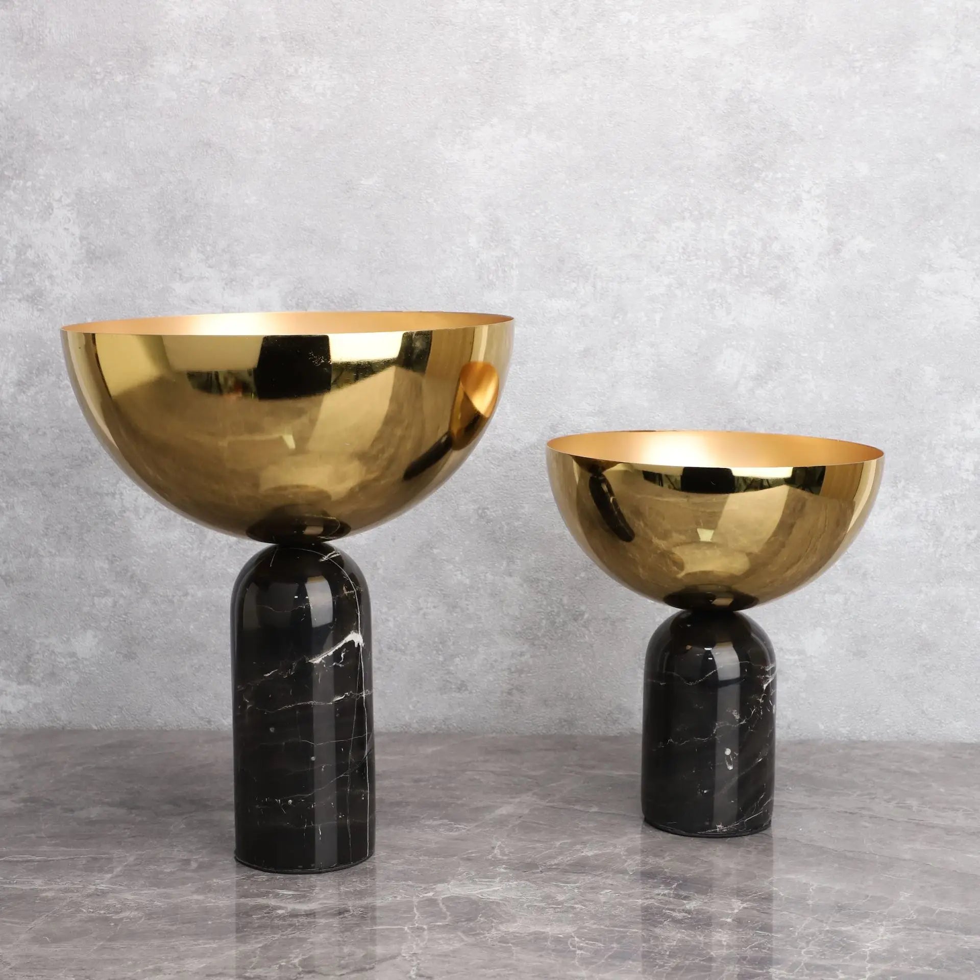Decorbites™ Cuenco de Fruta Dorada con Base de Mármol Bandeja Artesanal Jarrón Figura Contenedor de Metal