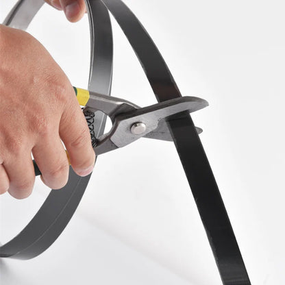 Lámparas colgantes LED Skyline de acero DecorBites™: Diseño lineal minimalista para una sala de estar moderna