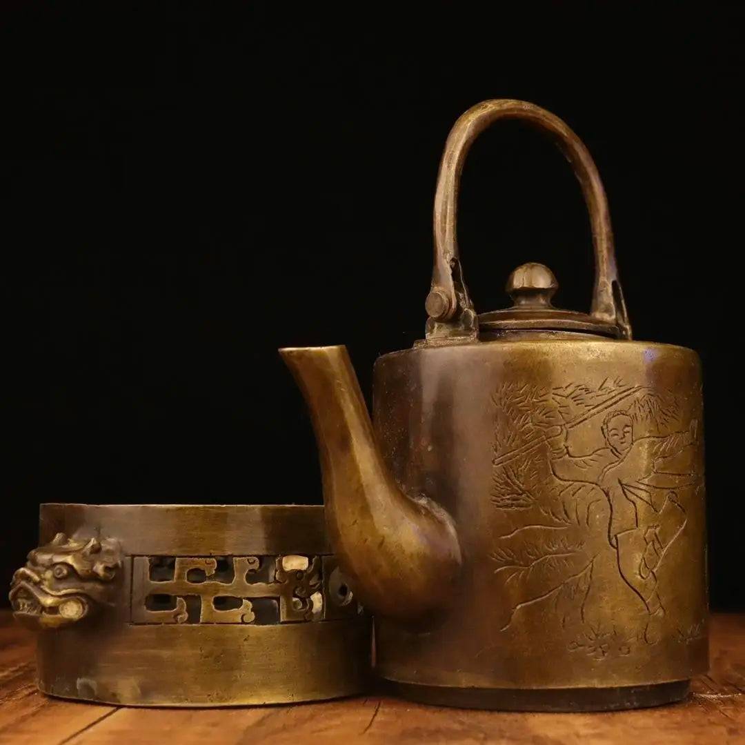 مجموعة ديكوربايتس™ العتيقة: مواقد الفحم، وأباريق النبيذ الدافئة، وأباريق الشاي النحاسية، وديكورات المنزل