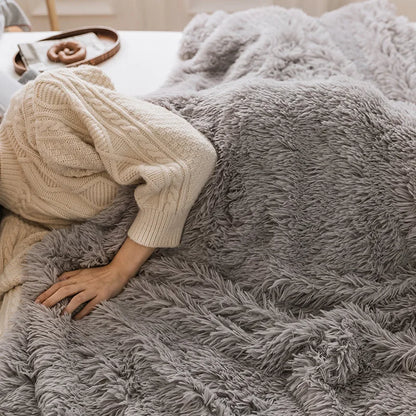 Manta de piel sintética acogedora DecorBites™ para todas las estaciones