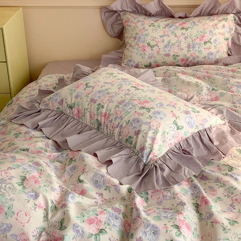 DecorBites™ French Floral Cotton Bedding Set with Big Lace Ruffles, Fresh Flowers