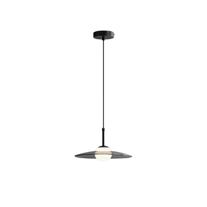 مصباح معلق زجاجي من DecorBites™ بجانب السرير مع لمسات نحاسية