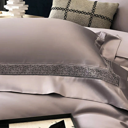 Decobites Silky 1500TC Egyptian Cotton Bedding Set with Wide Edge & Pillowcases