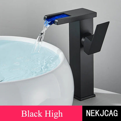Grifo de lavabo DecorBites™ con luz LED tipo cascada: Grifo mezclador negro con luz, para fregadero de cocina de montaje sobre encimera
