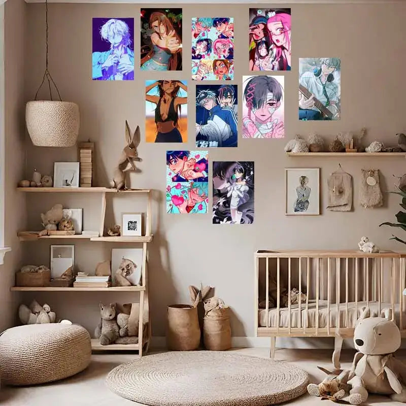 DecorBites™ Alien Anime Photo Cards Collage Set