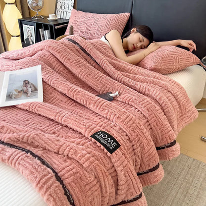 Manta de invierno de lujo de doble capa de forro polar coral DecorBites™