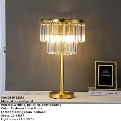 Lámpara de pie DecorBites™ Crystal Brass: Luz de pie LED de estilo nórdico moderno