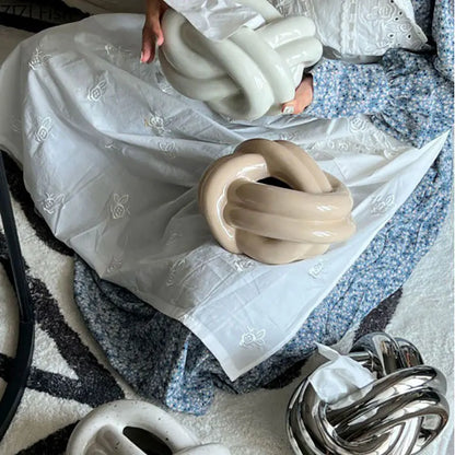 DecorBites™ Ceramic Knot Tissue Box Paper Extractor Porcelain Napkin Holder Modern Decoration