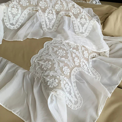 Decobites Romance Lace Ruffles Bedding Set 4Pcs, 200x230cm, Princess Wedding Theme