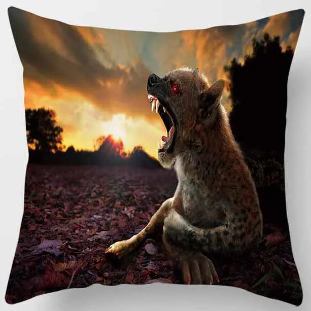 Funda de almohada DecorBites™ con diseño de tigre y león del mundo animal para una decoración adorable en el sofá o la sala de estar.