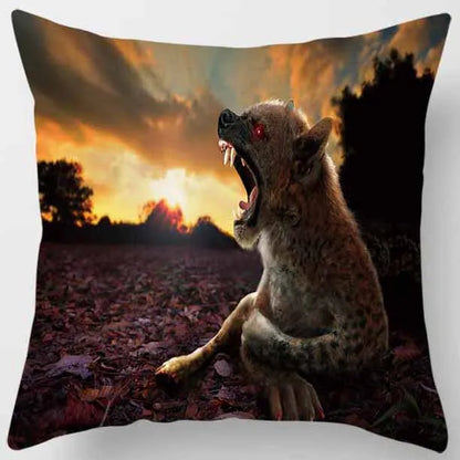 Funda de almohada DecorBites™ con diseño de tigre y león del mundo animal para una decoración adorable en el sofá o la sala de estar.