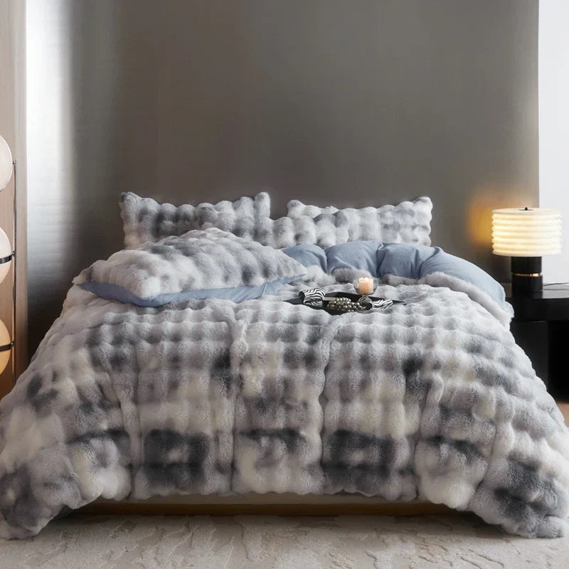 DecorBites™ Gradient Blue & Grey Faux Rabbit Fur Bedding Set: Velvet Fleece Duvet, Sheets, Pillowcases