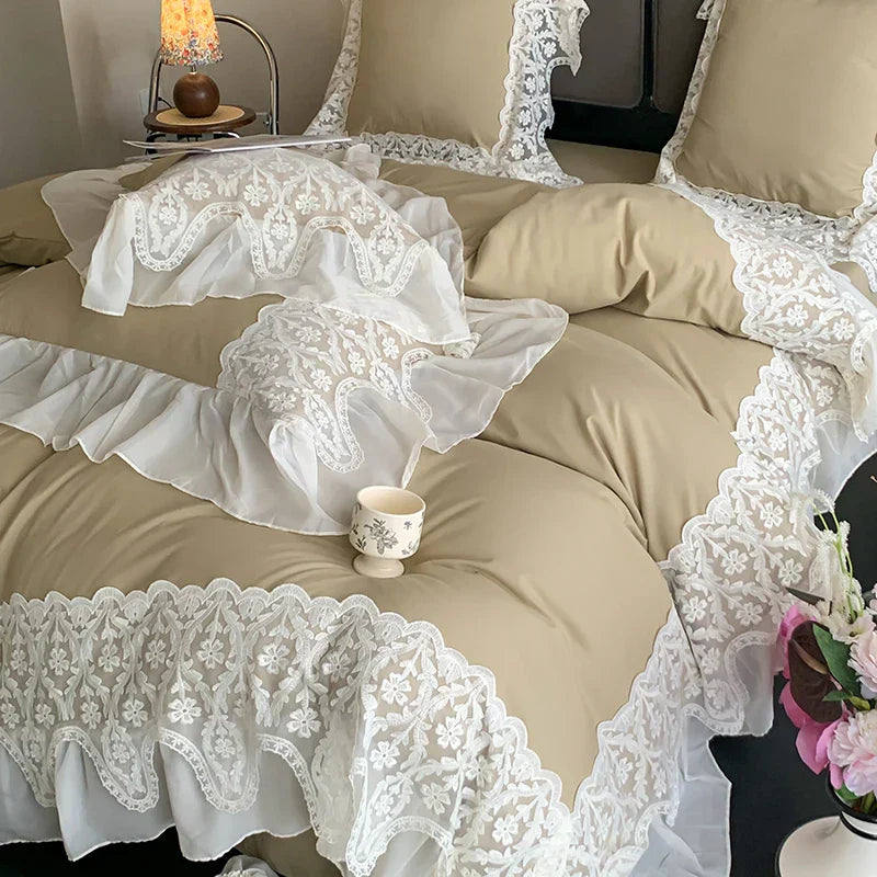 Decobites Romance Lace Ruffles Bedding Set 4Pcs, 200x230cm, Princess Wedding Theme