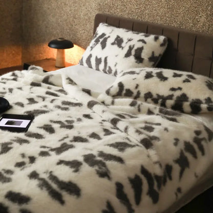 Decobites Nordic Fox Fur Imitation Blanket: Luxury Winter Bed Sofa Throw