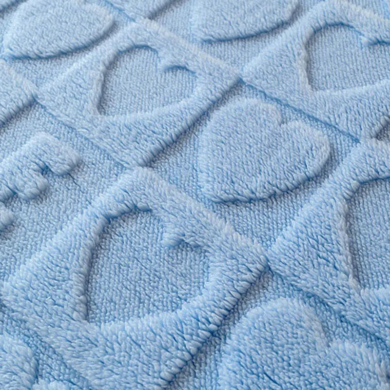 DecorBites™ Heart Shaped Cut Flowers Flannel Fleece Blanket