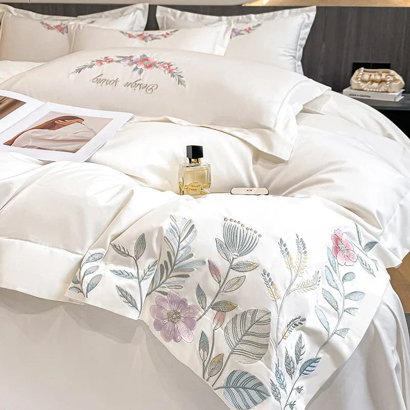 Decobites Luxury Flowers Embroidery Bedding Set: Duvet Cover, Sheet, Pillowcases