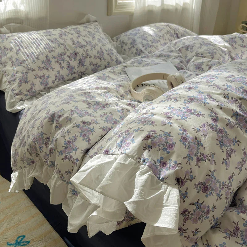 Decobites Small Floral Lace Ruffles Princess Bedding Set with Vintage Charm