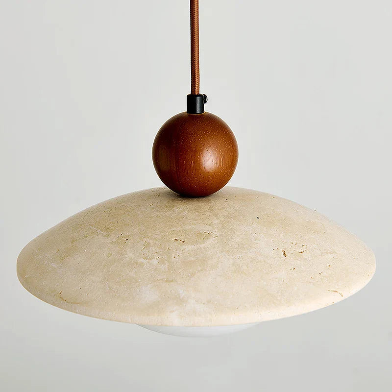 Decorbites™ Lámpara colgante LED Globe de piedra travertino amarilla con vidrio blanco ajustable