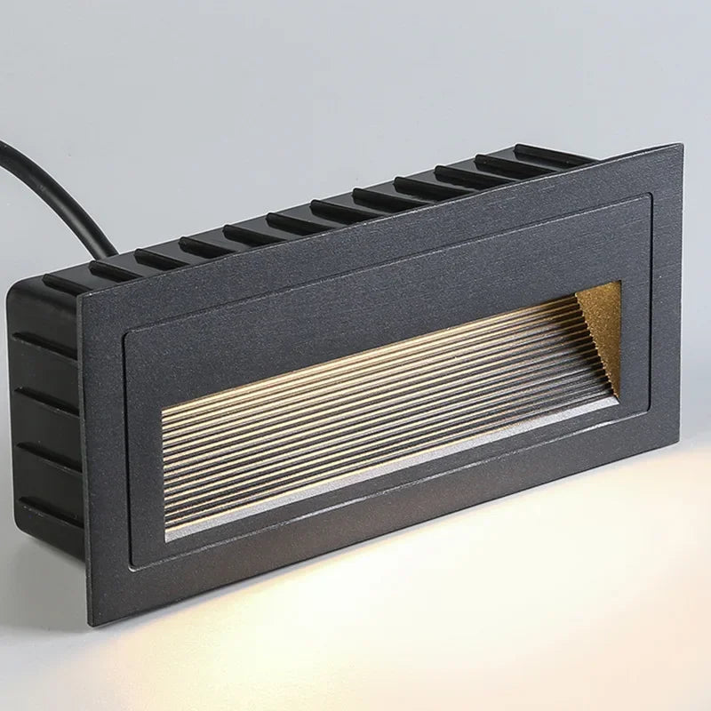 Aplique de pared LED empotrable DecorBites™ para escalones y escaleras exteriores, resistente al agua IP65.