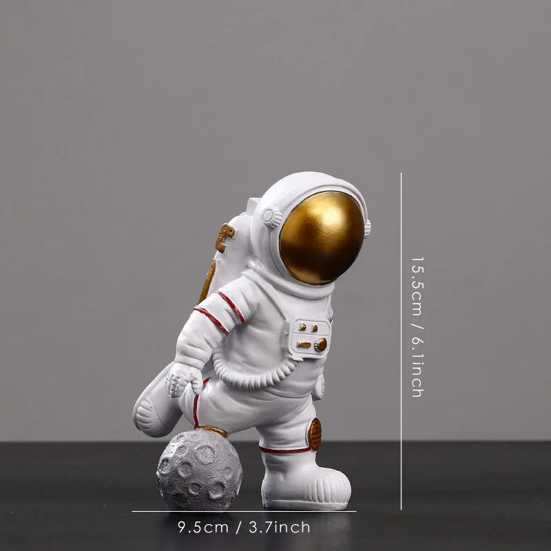 Figuras de astronautas DecorBites™: Escultura moderna de astronauta con luna, regalo perfecto para hombre y novio