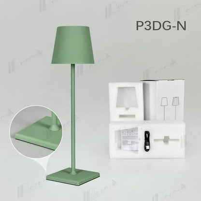 Lámpara de mesa recargable DecorBites™ Crystal LED: elegante lámpara inalámbrica para hoteles, restaurantes y bares.