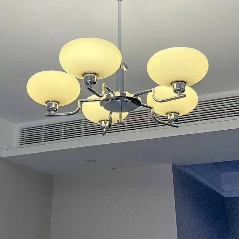 ثريا LED بتصميم كرة زجاجية من DecorBites™ لغرفة نوم فرنسية حديثة