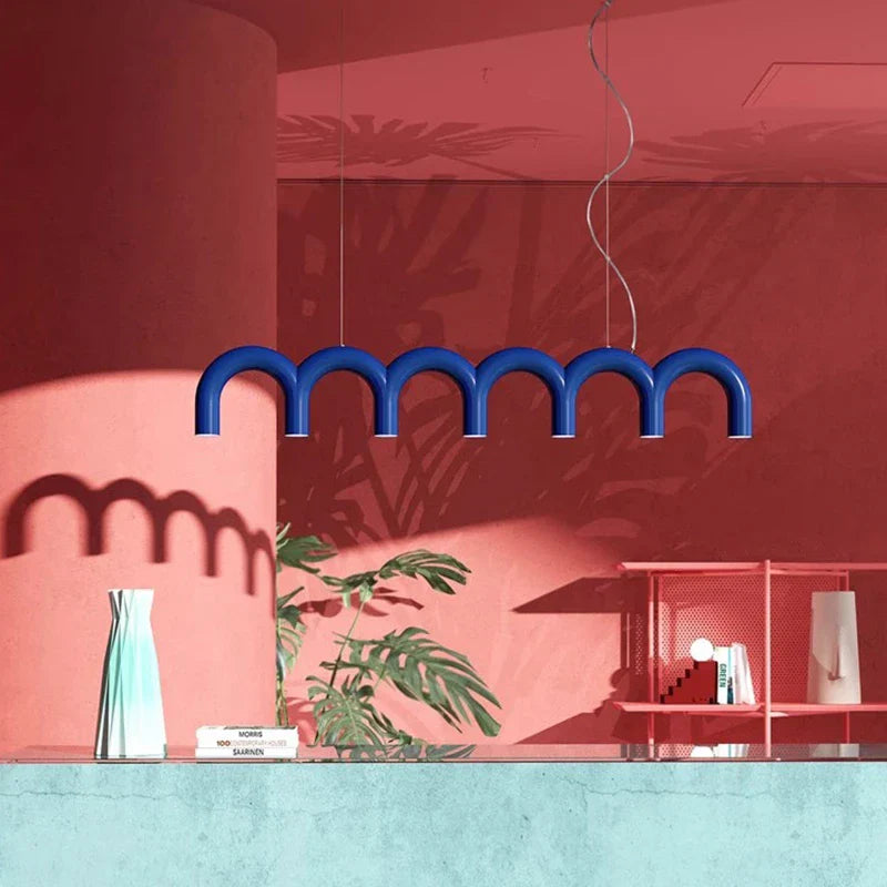 ثريا ديكوربايتس™ المعدنية الزرقاء المقوسة - تصميم عصري لديكور المنزل