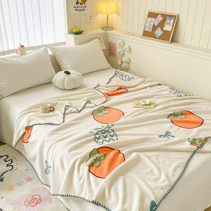 Manta de terciopelo color leche DecorBites™: Diseño bonito, cálida, multifuncional, ideal para el sofá y para viajes.