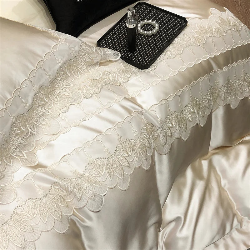 طقم فراش فاخر من DecorBites™ مصنوع من الدانتيل والحرير والقطن، مقاس كوين كينج