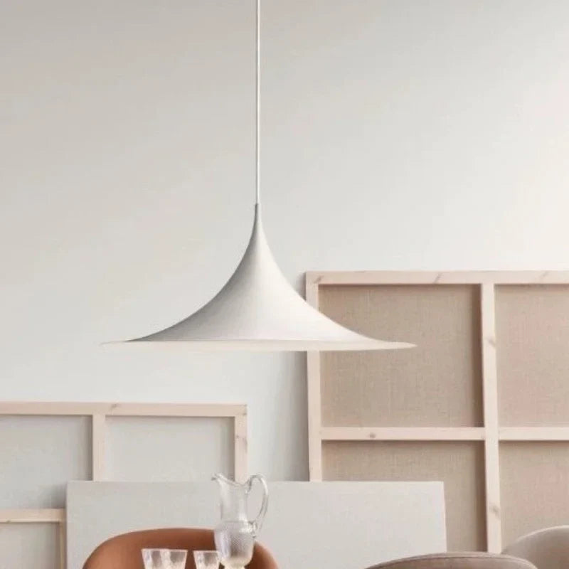 Minimalist Horn Pendant Light in Black or White