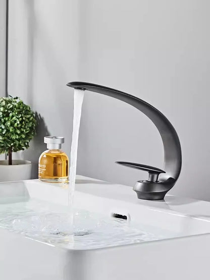 DecorBites™ Brushed Gold Basin Faucet - Single Handle Bathroom Sink Faucet