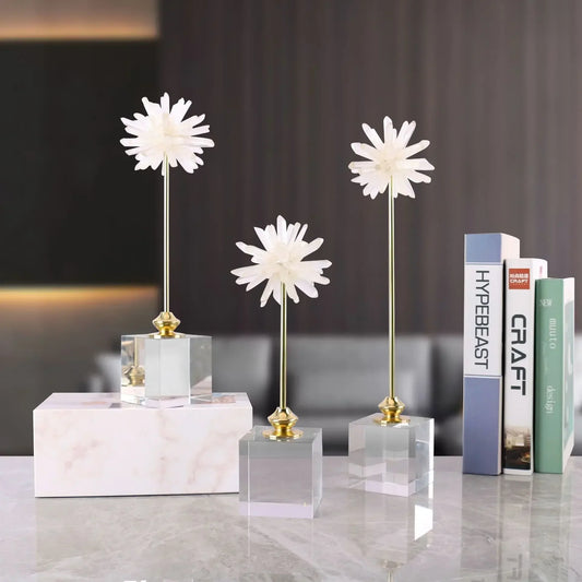 Figura decorativa para el hogar DecorBites™ de cristal de ágata, hecha a mano, con forma de flor blanca.