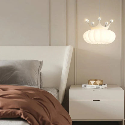 مصباح معلق على شكل تاج ذهبي من DecorBites™: مصباح معلق فاخر على شكل سحابة لغرفة نوم الأطفال وغرفة المعيشة