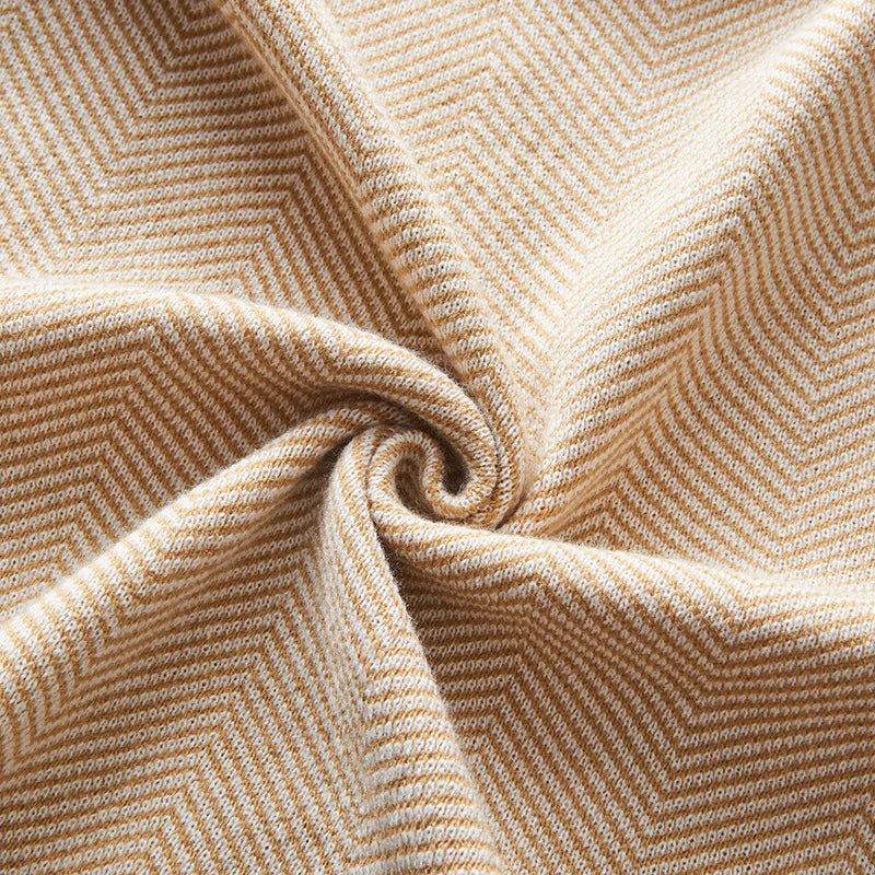 DecorBites™ Herringbone Knit Blanket: High-Quality Sophisticated Sofa Throw for All Seasons