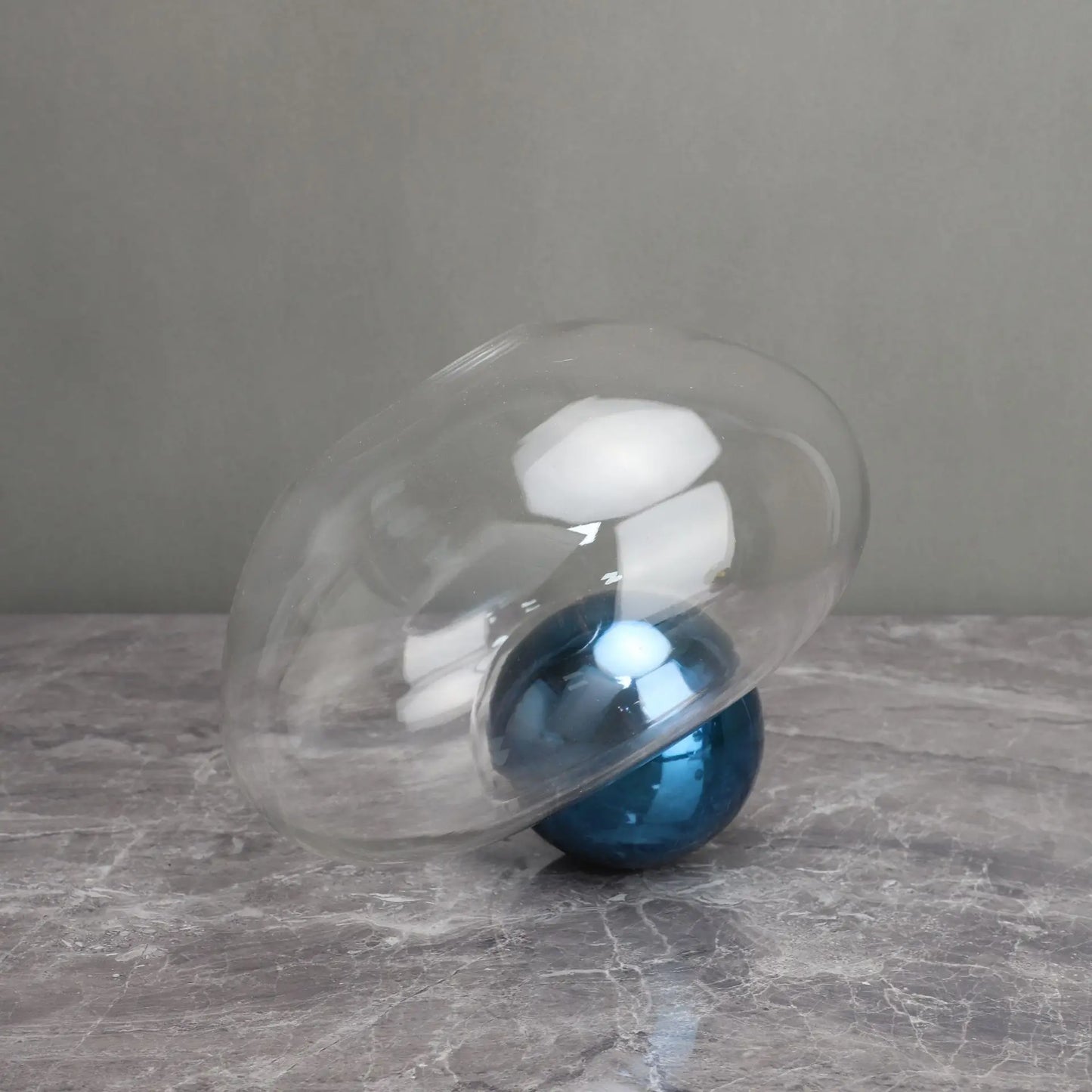 DecorBites™ Golden Ball Glass Vase for Hydroponic Flower Arrangement