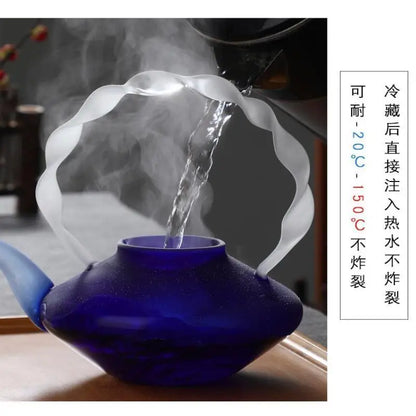 إبريق شاي أزرق من ديكوربايتس™ - إبريق شاي زجاجي مقاوم للحرارة على الطراز الياباني بمقبض ملتوي