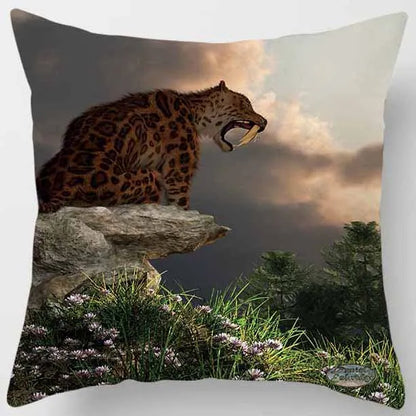 Funda de almohada DecorBites™ con diseño de tigre y león del mundo animal para una decoración adorable en el sofá o la sala de estar.