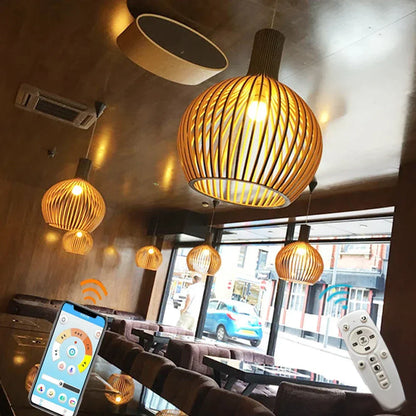 ثريا ديكوربايتس™ الخشبية السوداء المعلقة على شكل قفص من خشب الخيزران من فوسكاريني لغرفة المعيشة