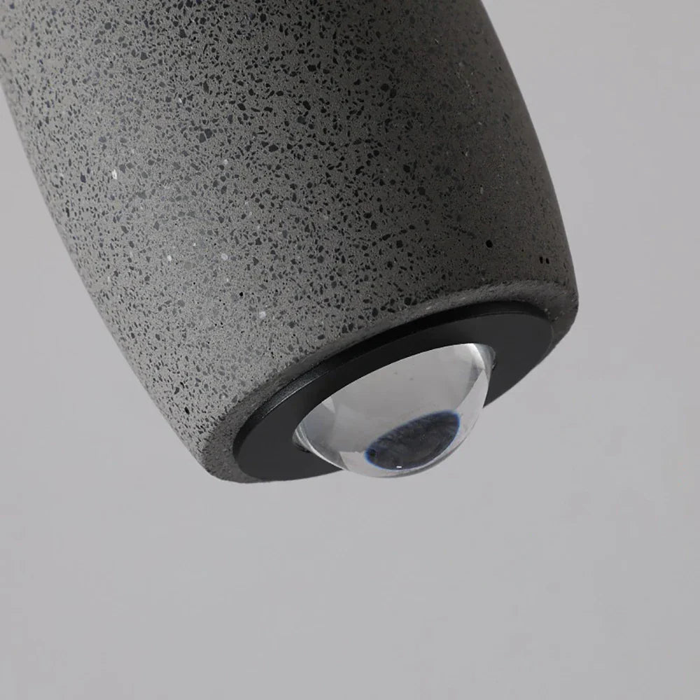 Lámpara colgante de cemento DecorBites™ con luz LED, estilo industrial retro.