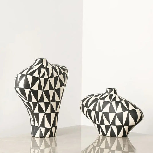مزهرية سيراميك هندسية ماسية من DecorBites™ لتزيين المنزل وتنسيق الزهور