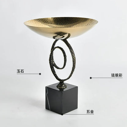 Bandeja frutera DecorBites™ de metal dorado para una decoración moderna y lujosa del hogar.