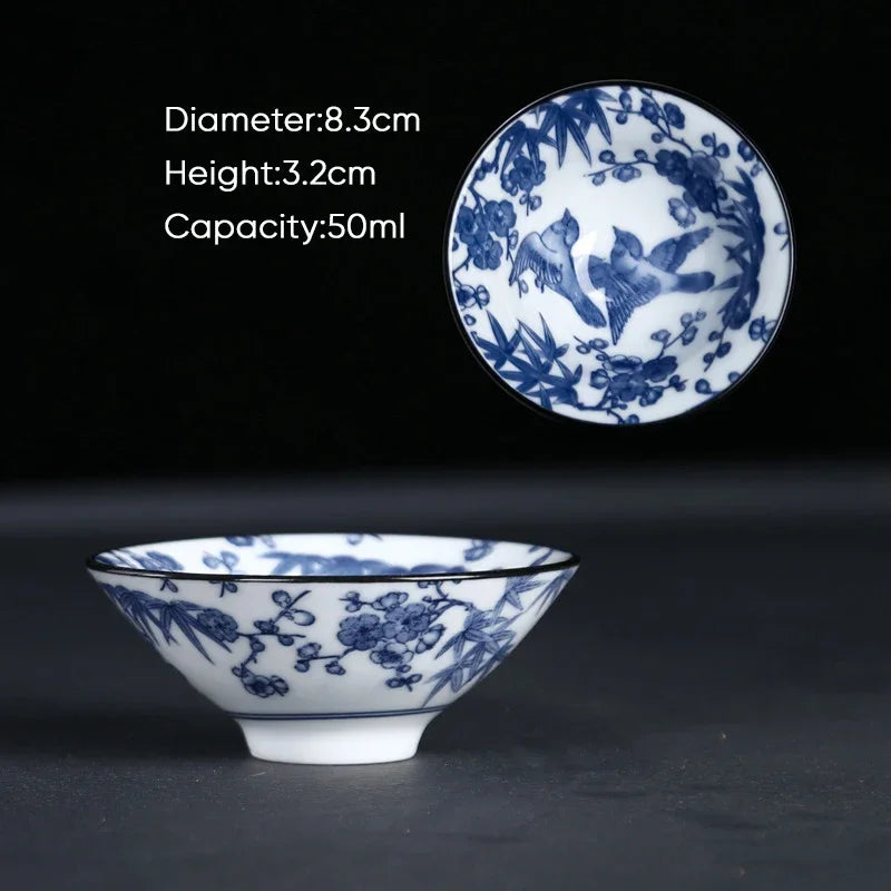 كوب شاي الكونغ فو من سيراميك ديكوربايتس™ باللونين الأزرق والأبيض، وكوب إسبريسو من البورسلين على الطريقة اليابانية