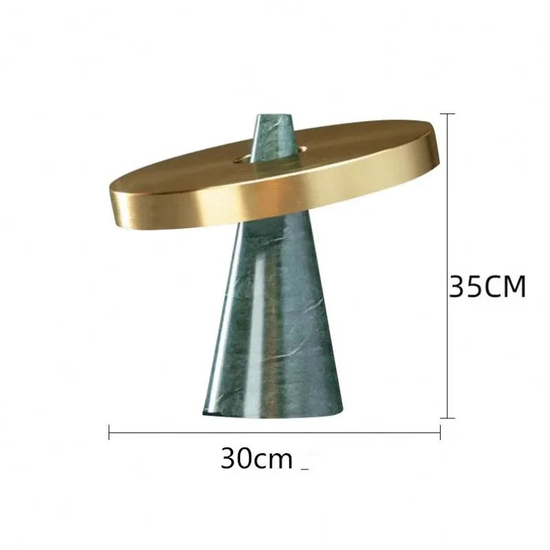 Lámpara de Mesa de Mármol Verde Decorbites™: Iluminación Elegante de Metal Europeo para Sala de Estar Vintage