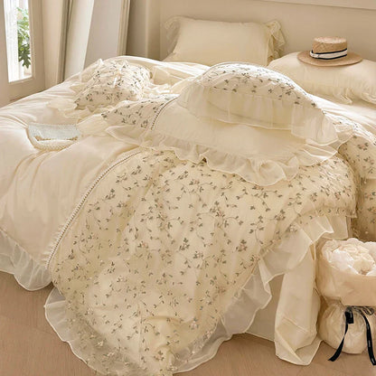 Decobites French Princess Floral Lace Ruffles Bedding Set with Imitation Pearls