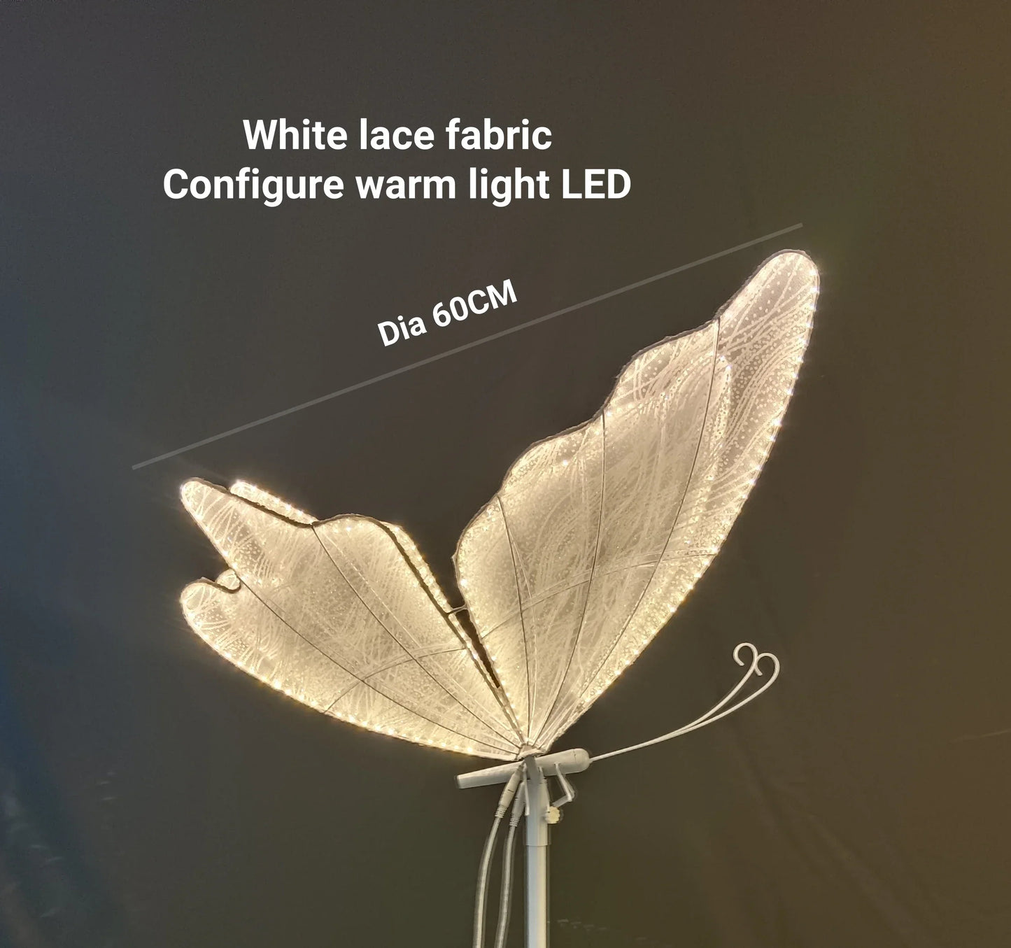 Lámparas de techo LED con forma de mariposa DecorBites™ para una decoración romántica de bodas